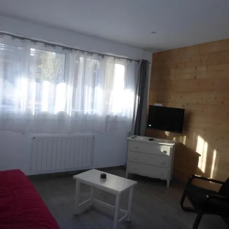 Des Neiges 2052 Apartment